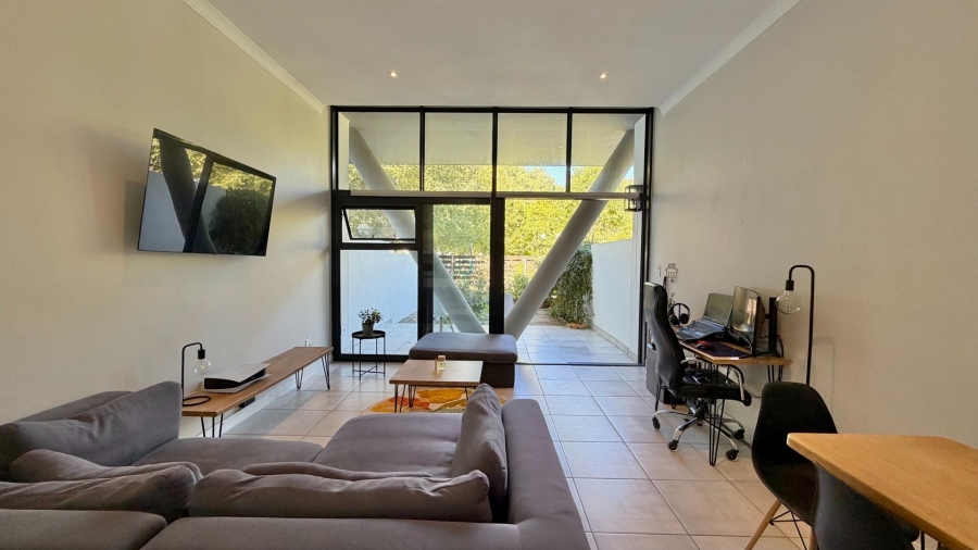 1 Bedroom Property for Sale in Paardevlei Western Cape